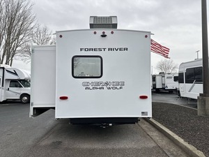 Usado, en Venta: Forest River Alpha Wolf 33BH-L 2026 - Product Image 6