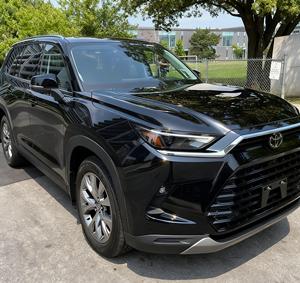 Toyota Highlander L Negro 2.4L Turbo 2023 - Product Image 2