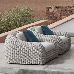 Détendez-vous dans des chaises et des canapés d'extérieur de style conçus pour un confort inégalé dans votre jardin - Product Image 4