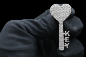 Colgante Hip Hop Personalizado de Acero Inoxidable con Diamantes de Imitación CZ - Product Image 2