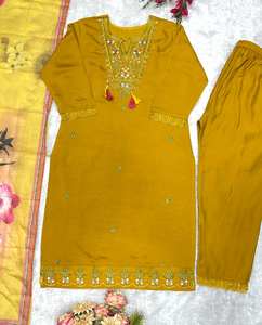 TOP Y PANTALÓN DE FIESTA CON FANCY DUPPATA Y TRABAJO BORDADO - Product Image 6