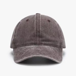 Gorra de béisbol unisex de estilo retro, lavable para todas las estaciones, versátil y transpirable, hecha en Vietnam, con bordado personalizable. - Product Image 5