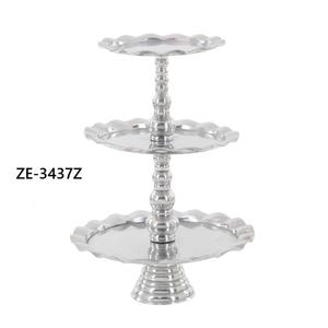 ขาตั้งเค้กงานฝีมือสุดหรูสำหรับขาตั้งเค้กคริสตัลสำหรับงานวันเกิด ขอบโลหะแบบไม่ก่อให้เกิดแรงกระแทก สำหรับผู้ค้าส่งรายใหญ่ - Product Image 4