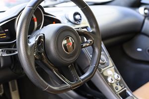 Offre exceptionnelle : McLaren 12C Spider d'occasion 2013, propre et prête à être expédiée - Product Image 2