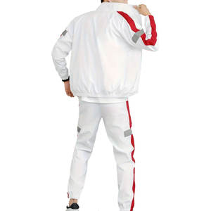 Services OEM Survêtement pour Homme Design Personnalisé et Logo pour Homme Survêtement 100% Polyester Survêtements pour Homme Prix Bon Marché - Product Image 6