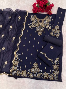 Royal Salwar Suit en Vichitra Fabric Blooming con Secuencia de bordado y Zari Work, atuendo perfecto para bodas, fiestas festivas - Product Image 5