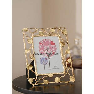 Decorative Sleek and Stylish Metal <b>Photo</b> <b>Frame</b> Leaf Design Modern Look For Home or Office Decor with Quality Metal <b>Photo</b> <b>Frame</b> - Product Image 4
