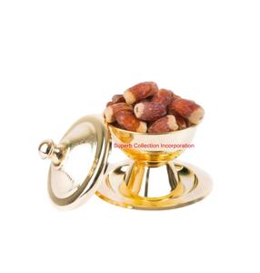Bol de service moderne doré avec couvercle et plateau Porte-dates élégant en acier inoxydable pour la décoration intérieure islamique et arabe - Product Image 1