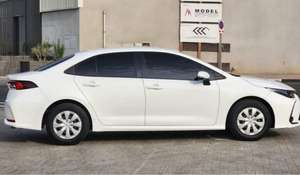 Corolla berline d'occasion 2021-2022, essence, sièges en cuir, caméra arrière 360°, volant à gauche, toit ouvrant panoramique - Product Image 5