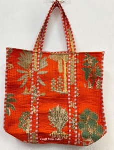 Sac fourre-tout matelassé à fleurs personnalisé pour femmes Rangement de toilette de voyage à la mode pour les promotions - Product Image 2