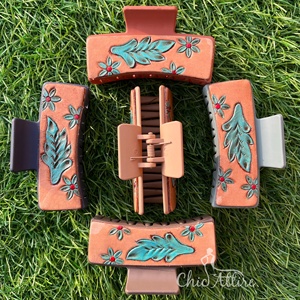 Nouvelles pinces à cheveux personnalisées en cuir usiné à la main Style Cowboy griffe de cheveux en cuir de vachette pour les femmes pinces à cheveux de concepteur de luxe - Product Image 1