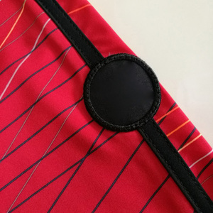 Diseño personalizado impreso bolsillos impermeables pantalones cortos al por mayor hombres bañadores pantalones cortos de playa - Product Image 3