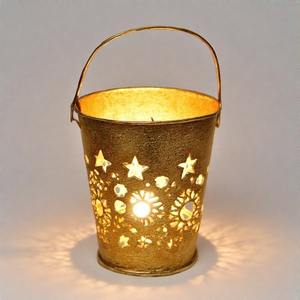 Portavelas de aluminio FirFlame Winter Blessing, elegante diseño fundido, perfecto para Nochebuena y decoración navideña - Product Image 2