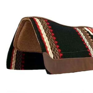 Tapis de selle en laine haute densité de qualité supérieure pour chevaux avec couches respirantes et confort supérieur pour les performances d'équitation - Product Image 3