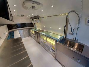 รถพ่วงขายอาหารสแตนเลสขายดีที่สุด สำหรับขายขนมขบเคี้ยว ฮอทดอก ลูกอม มันฝรั่งทอด ไอศกรีม และอาหารจานด่วน - Product Image 5