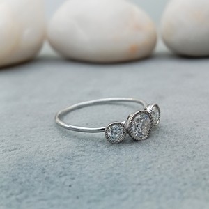 Bague de fiançailles et de mariage solitaire pour femme, diamant de laboratoire taille ronde, VVS, plaqué or jaune 14k/18k, certifiée - Product Image 3