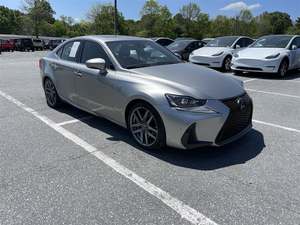 L_ex_us IS 300 RWD 2018 / Disponible à la vente avec faible kilométrage, moteur essence, véhicule d'occasion en excellent état et sans accidents, Offre Spéciale, Conduite à gauche - Product Image 4