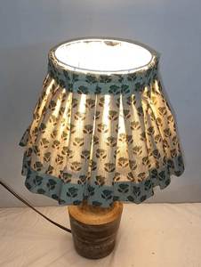 Abat-jour en soie personnalisé direct usine dernier design de style plié pour une utilisation en intérieur des prix compétitifs avec des options de marque privée - Product Image 4