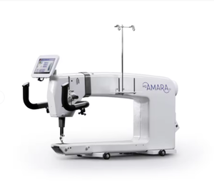 NUEVA Máquina de Acolchar de Brazo Largo Quilter II con Pantalla Táctil a Color de 4.3 Pulgadas, Carro y Enrollador de Bobinas - Product Image 1
