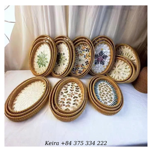 Plateau en rotin nacre, rotin tissé à la main avec incrustation de coquillages, plateau décoratif pour servir et styliser, Vietnam - Product Image 1