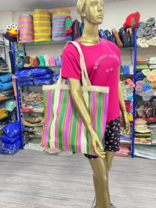 Bolsas de compras grandes reutilizables ecológicas de nailon reciclado, bolsas de plástico sostenibles hechas en la India, suministro a granel, bolsa de lavandería con cremallera superior - Product Image 5