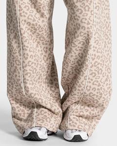 Pantalons de jogging amples et larges pour femmes, en coton biologique personnalisé, à devant plat, respirants, à séchage rapide, doublés en polaire, pour l'automne - Product Image 6