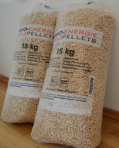 Pellets de Madera ENplus de Alta Calidad a Precio Económico, Briquetas de Pino y Roble de 6 mm de Diámetro, Empacadas en Bolsas, Sistema de Calefacción, 4700 Calorías - Product Image 5