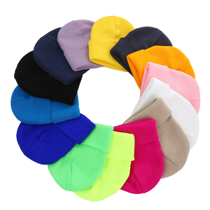 Bonnet en tricot d'hiver multicolore à manchette unique de haute qualité de couleur unie de qualité supérieure avec logo et couleur personnalisés - Product Image 1