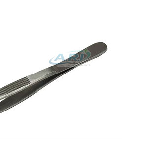 Pinzas Dentadas de Acero Inoxidable de Alta Calidad con Agarre de Precisión para Uso Médico, Pinzas Dentadas Quirúrgicas - Product Image 6