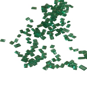 พลอยสีเขียวมรกตสี่เหลี่ยมเกรด AAA รับรองโดย IGI - Product Image 1