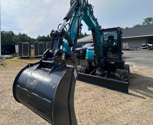 Miniexcavadora Sunward SWE60UF, la Más Vendida, con Cola Ultracorta, Motor Diésel, Compacta, con Sistema Hidráulico Auxiliar - Product Image 1