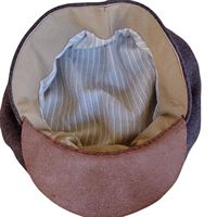 Gorra de Estilo Civil de la Época del Siglo XIX con Pico de Cuero Negro, Tela Tweed con Kepi