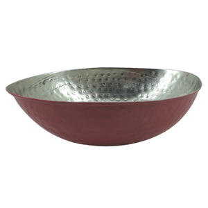 Bol de service ovale en métal nickelé avec saladier martelé en aluminium de couleur rose pour la décoration de cuisine et de table personnalisée - Product Image 5