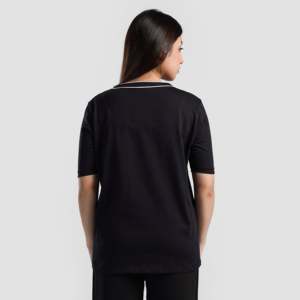 Camiseta negra de punto para mujer Ignite - Product Image 2
