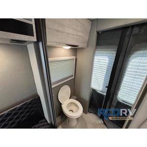 Nouvel accessoire contemporain pour camping-car de classe B Chinook Bayside TB 2026 - Product Image 2