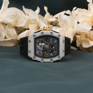 นาฬิกาข้อมือผู้ชายทำด้วยมืองานตามสั่งพร้อมหน้าปัดสีขาวน้ำแข็งครึ่งหนึ่งสำหรับทำจากเพชรที่ปลูกหน้าต่างกระจกกันน้ำได้ตามต้องการ - Product Image 1