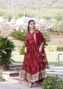 Vestido de mujer de diseñador, Faux Blooming con lentejuelas de hilo rico Vestido de boda de diseñador, Vestido de diseñador de ropa de fiesta. - Product Image 5