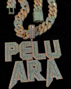 Colgante de diamantes de moissanita de lujo unisex personalizable joyería de hip hop de plata esterlina para niños para fiestas y eventos especiales - Product Image 2