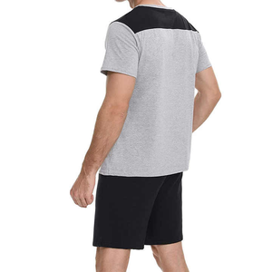 Conjunto personalizado de camisetas y pantalones cortos al por mayor para hombre, conjunto de ropa deportiva y ropa informal con logotipo personalizado - Product Image 3