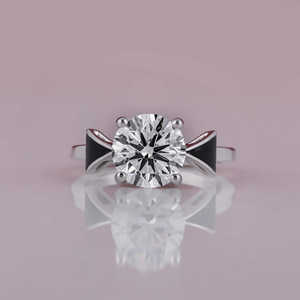 Bague de fiançailles en diamant de laboratoire pour homme, serti solitaire en or blanc massif 18KT, incrustation de lunette classique certifiée - Product Image 1