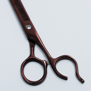 Ciseaux de barbier professionnels de haute qualité en acier inoxydable couleur titane, en acier haute teneur en carbone - Product Image 2