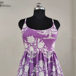 Robe en coton fleuri |   Robe d'été légère et respirante |   Robe en coton artisanal élégante et confortable pour femmes - Product Image 1