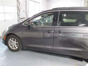 Minivan V-OYAGER LXi 2020 d'occasion, extrêmement propre, traction avant - Product Image 6