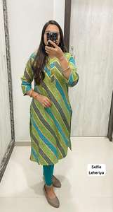 Nueva ropa tradicional exclusiva de algodón puro para mujer Kurtis para mujer ropa india y paquistaní Kurtis para uso diario - Product Image 2