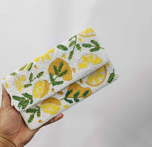 Monedero de Mano Bordado a Mano de Alta Calidad con Cuentas de Semillas para Mujer, Multicolor, Hecho a Mano en India por glowin fashion - Product Image 6