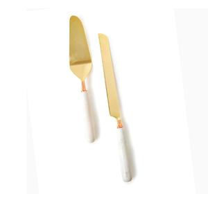 ชุดมีดตัดและเสิร์ฟเค้กทำด้วยมืออุปกรณ์โลหะสำหรับงานแต่งงานและโอกาสพิเศษ - Product Image 1