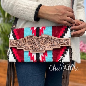 Sac à bandoulière à franges multicolores en cuir aztèque véritable usiné de style occidental Sac à main de couverture de selle usiné nouvelle arrivée vente chaude - Product Image 1