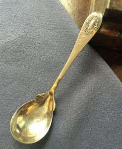 Cuchara de cubiertos pulidos de oro Cubiertos de calidad superior para banquetes de hotel Evento formal Comedor hecho a mano de La India Las mejores tarifas - Product Image 6