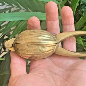 Cascanueces de aluminio con forma de ardilla, abridor de cáscara de nuez duradero, utensilio de cocina creativo para nueces y semillas, herramienta práctica - Product Image 2