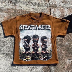 Logotipo de impresión personalizada de gran tamaño Crop Boxy Fitting algodón Drop Shoulder Streetwear Rib Neck camiseta en blanco para hombres - Product Image 2